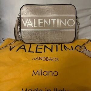 New!!!
VALENTINO Logo Gold Linen  Shoulder Bag